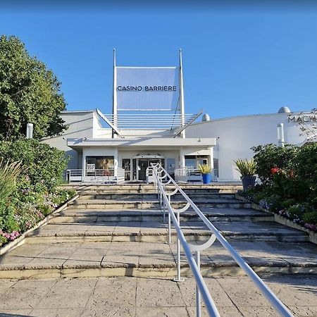 Apartament Arlette Ouistreham Zewnętrze zdjęcie